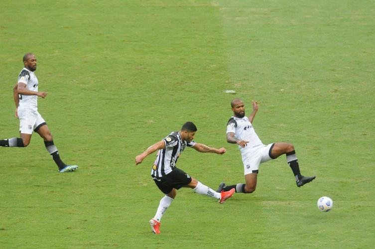 Fotos do jogo entre Atltico e Cear, no Mineiro, pela 25 rodada da Srie A do Campeonato Brasileiro