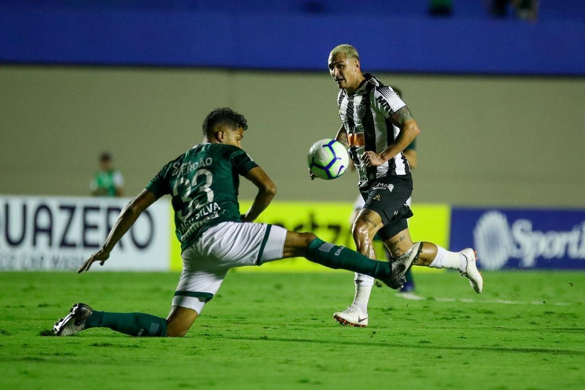 Fotos do duelo entre Gois e Atltico, no Serra Dourada, em Goinia, pela 12 rodada do Brasileiro