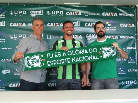 Fotos da apresentao do atacante Judivan no Amrica (Matheus Adler/EM D.A Press)