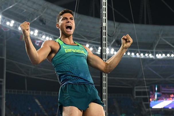 Fotos da prova de Thiago Braz, medalha de ouro no salto com vara