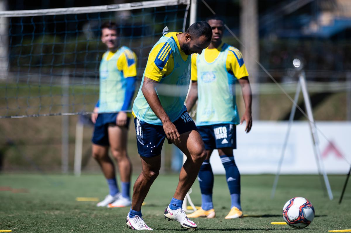 Cruzeiro, 3º colocado, pega o líder Atlético no Mineirão pela 9ª rodada do Campeonato Mineiro