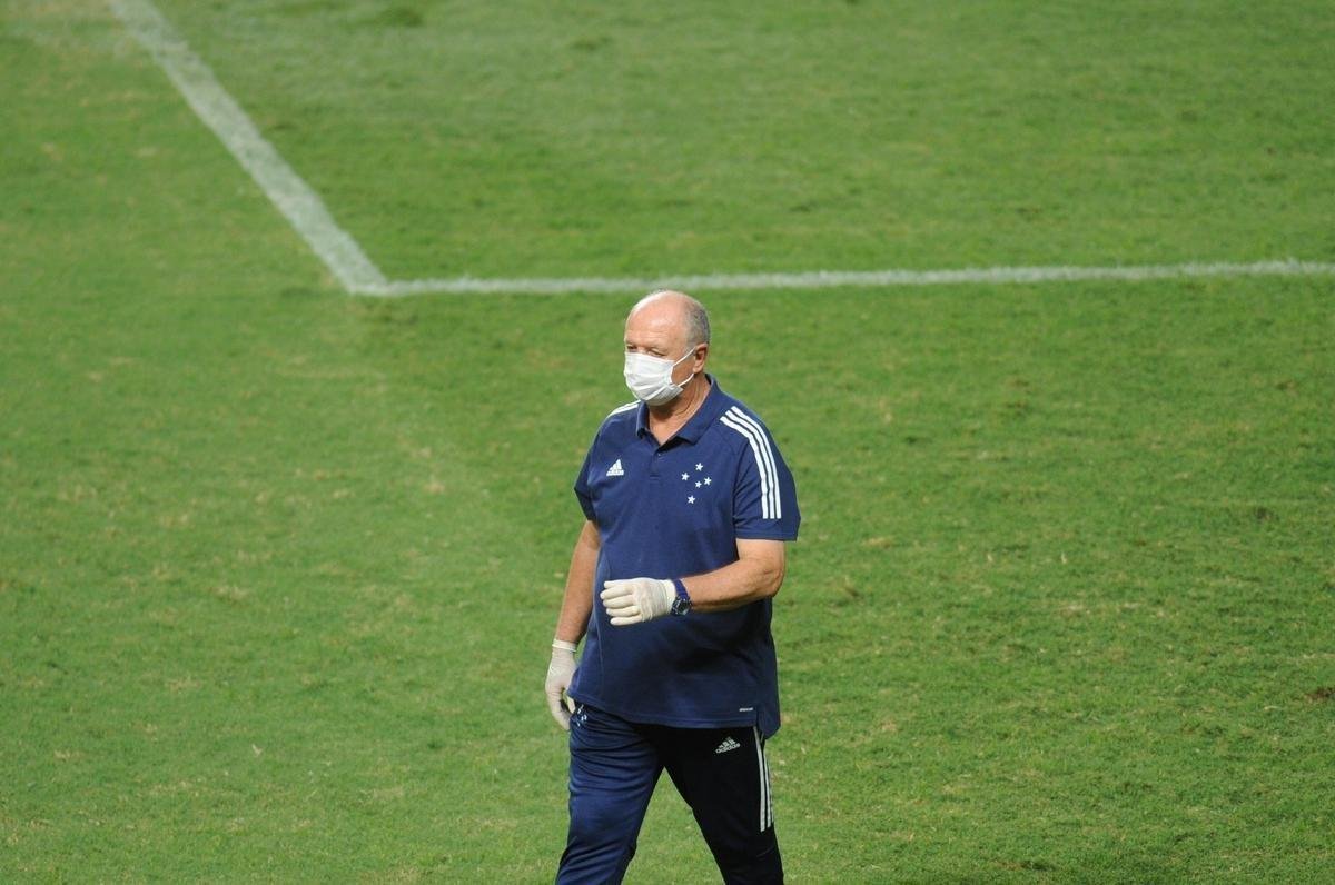 Fotos do jogo entre Cruzeiro e CSA, no Independncia, em Belo Horizonte, pela 29 rodada da Srie B do Brasileiro