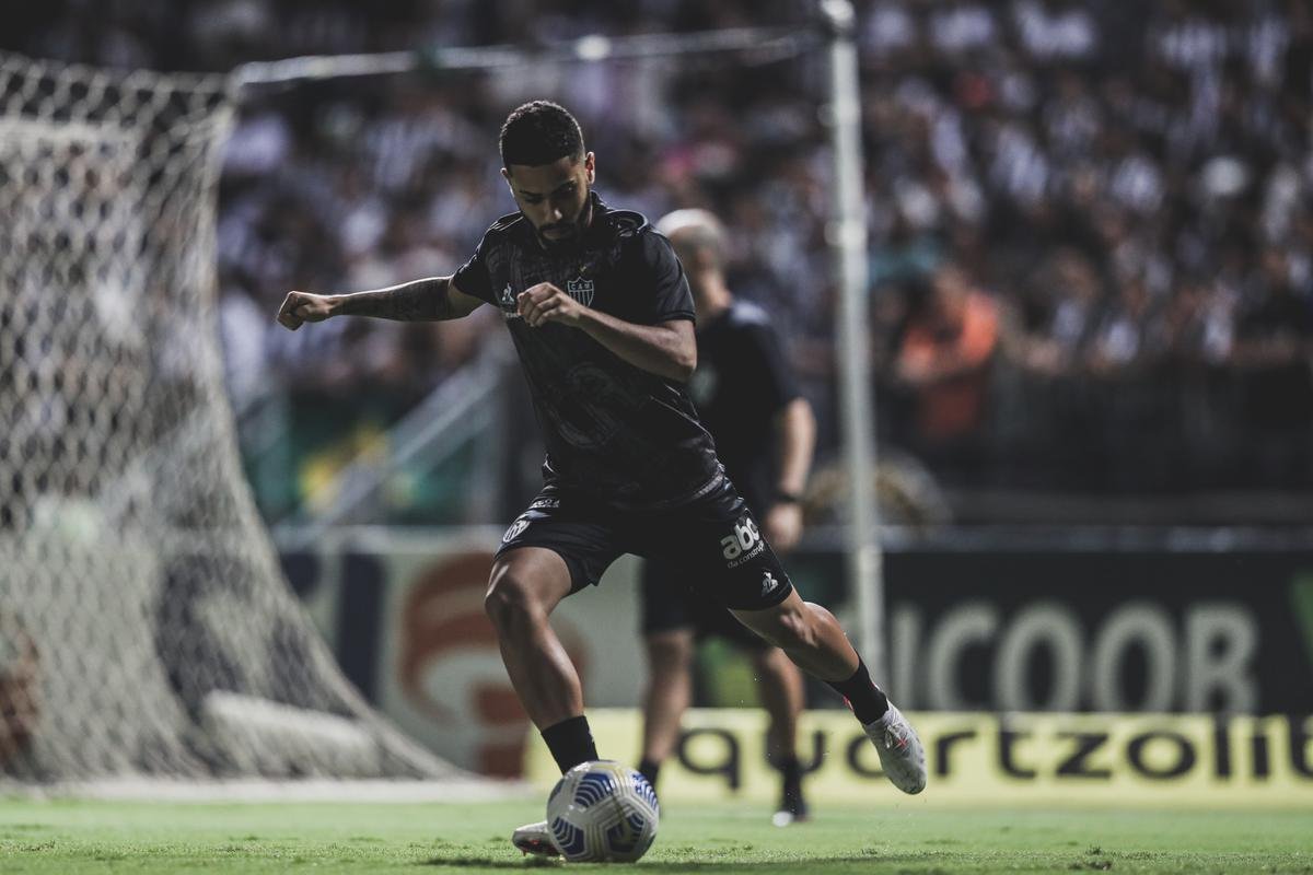 Calebe (meio-campista)