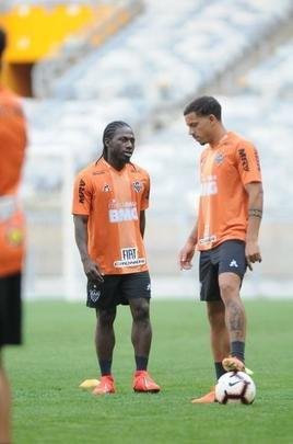 Brasileiros e argentinos se enfrentam nesta quinta-feira, s 21h30, no Mineiro