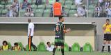 Como j fez em maro de 2014, o volante Leandro Guerreiro voltou a provocar torcida do Atltico, no Horto. O volante sinalizou o '6 a 1', placar histrico de vitria sobre o Galo quando ainda defendia o Cruzeiro, em 2011