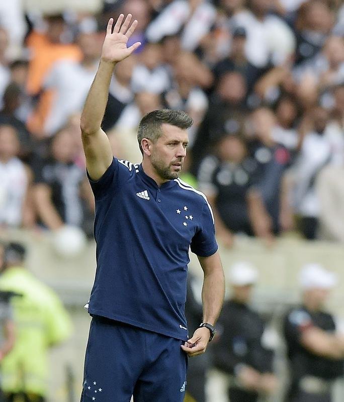 Fotos do jogo entre Vasco e Cruzeiro, no Maracan, no Rio de Janeiro, pela 12 rodada da Srie B do Campeonato Brasileiro