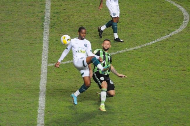Amrica e Gois se enfrentaram no Independncia, pela 15 rodada da Srie A do Campeonato Brasileiro