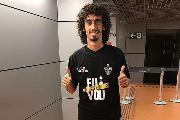 Valdívia reforça o Atlético em busca de recuperar o alto nível na carreira