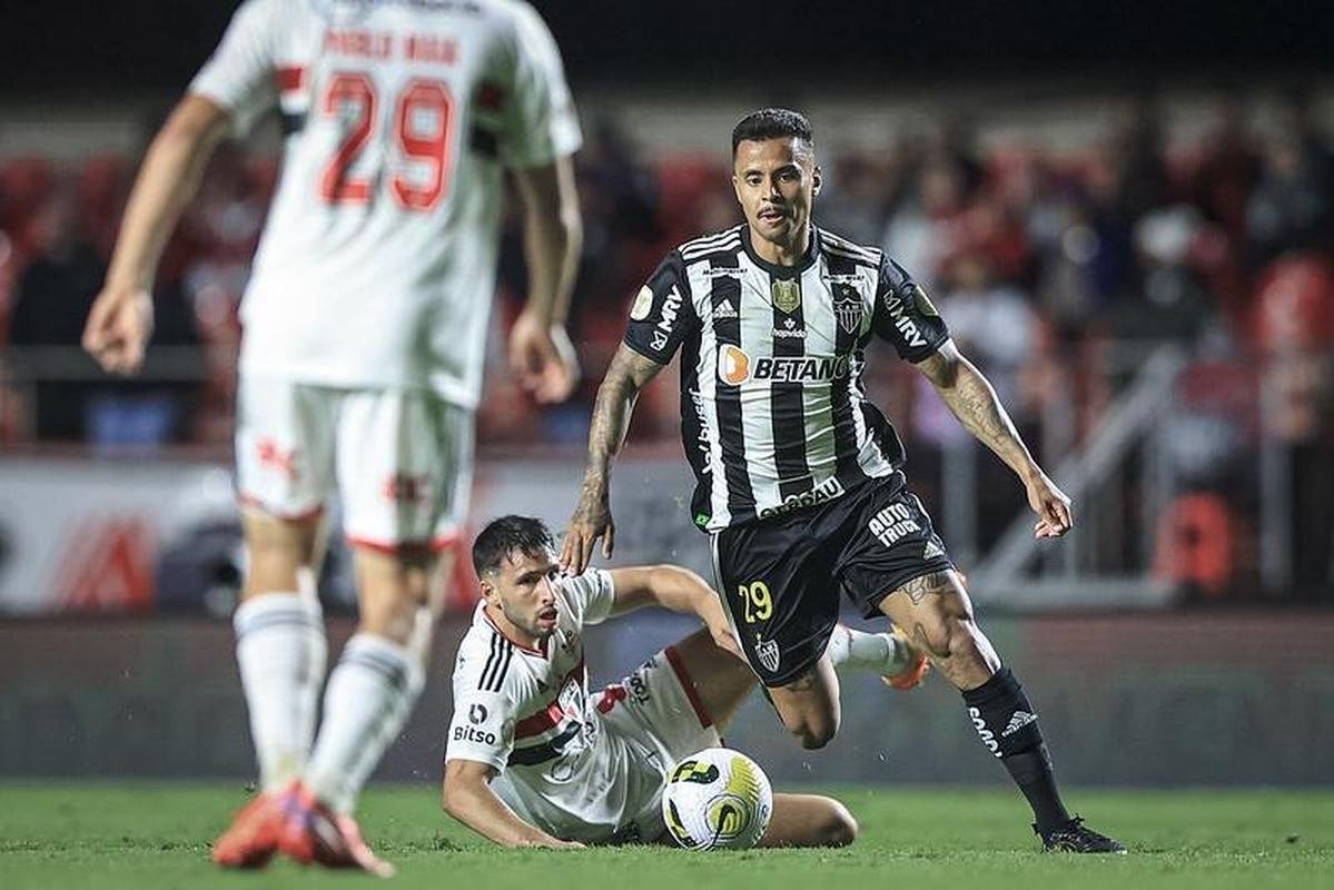 So Paulo e Atltico se enfrentaram nesta tera-feira (1/11) pela 35 rodada do Campeonato Brasileiro