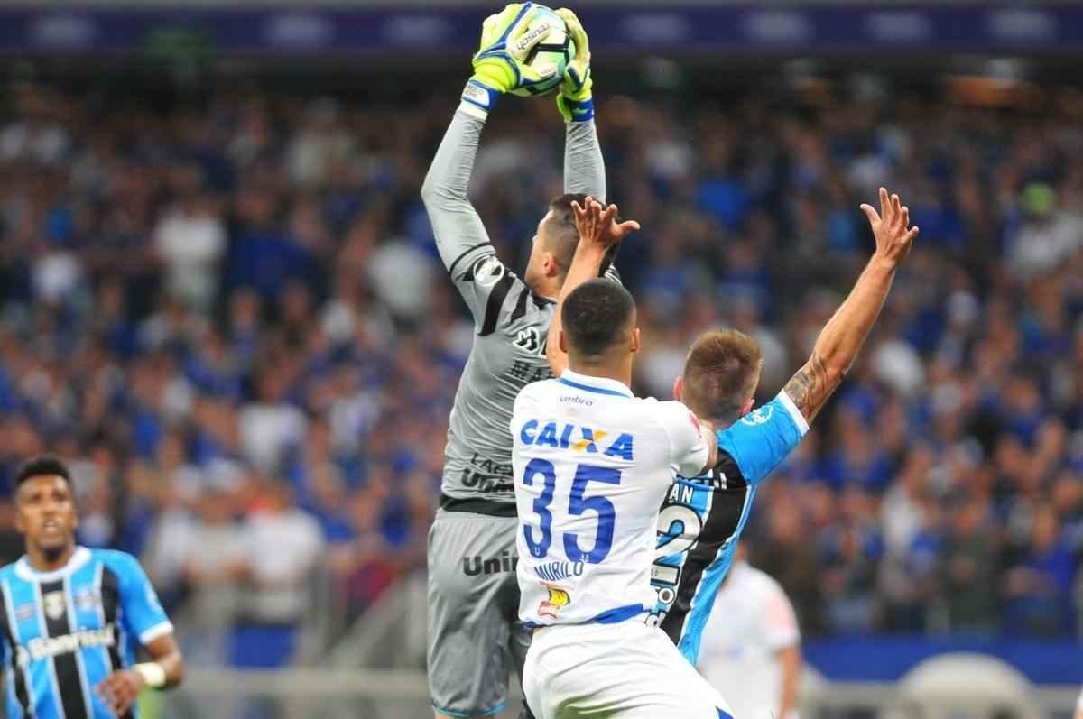 Fotos do primeiro duelo do duelo entre Cruzeiro e Grmio, no Mineiro, pela semifinal da Copa do Brasil