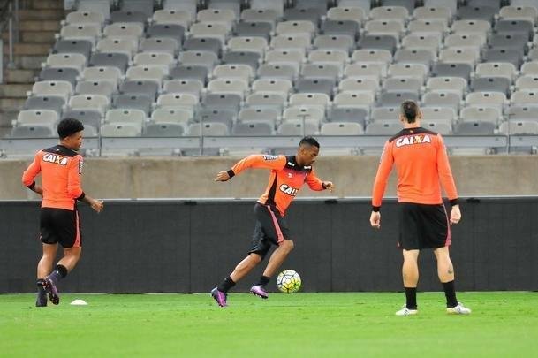 Imagens do treino do Atltico no Mineiro