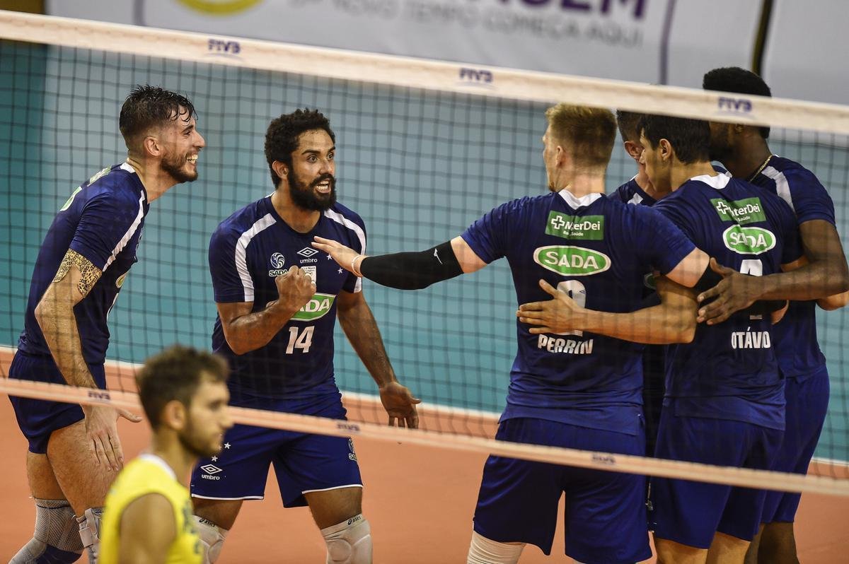 Cruzeiro e UPCN Bolvar Voley fizeram a final do Campeonato Sul-Americano de Clubes de Vlei, no Ginsio do Riacho, em Contagem