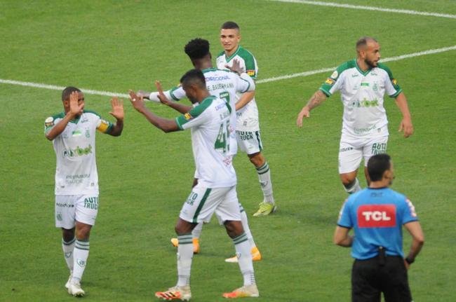 Amrica e Athletico-PR se enfrentaram no Independncia, pela 20 rodada da Srie A do Brasileiro