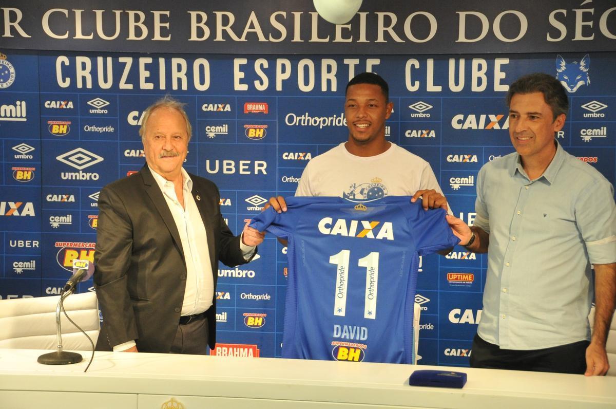 David - atacante se transferiu do Vitria para o Cruzeiro