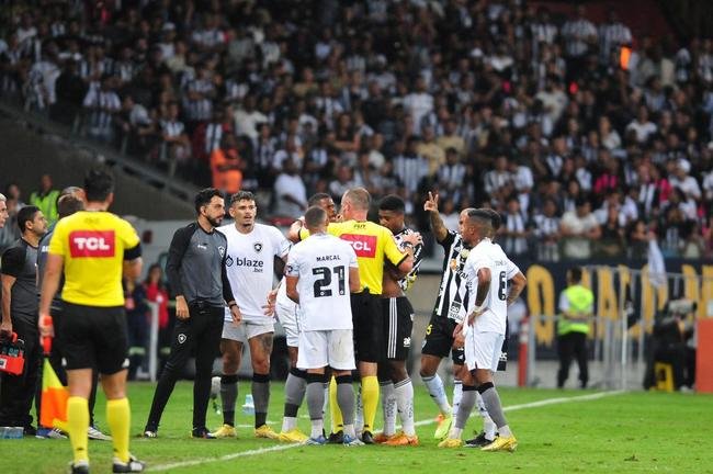 Atltico recebeu o Botafogo no Mineiro, em Belo Horizonte, pela 36 rodada do Campeonato Brasileiro de 2022.