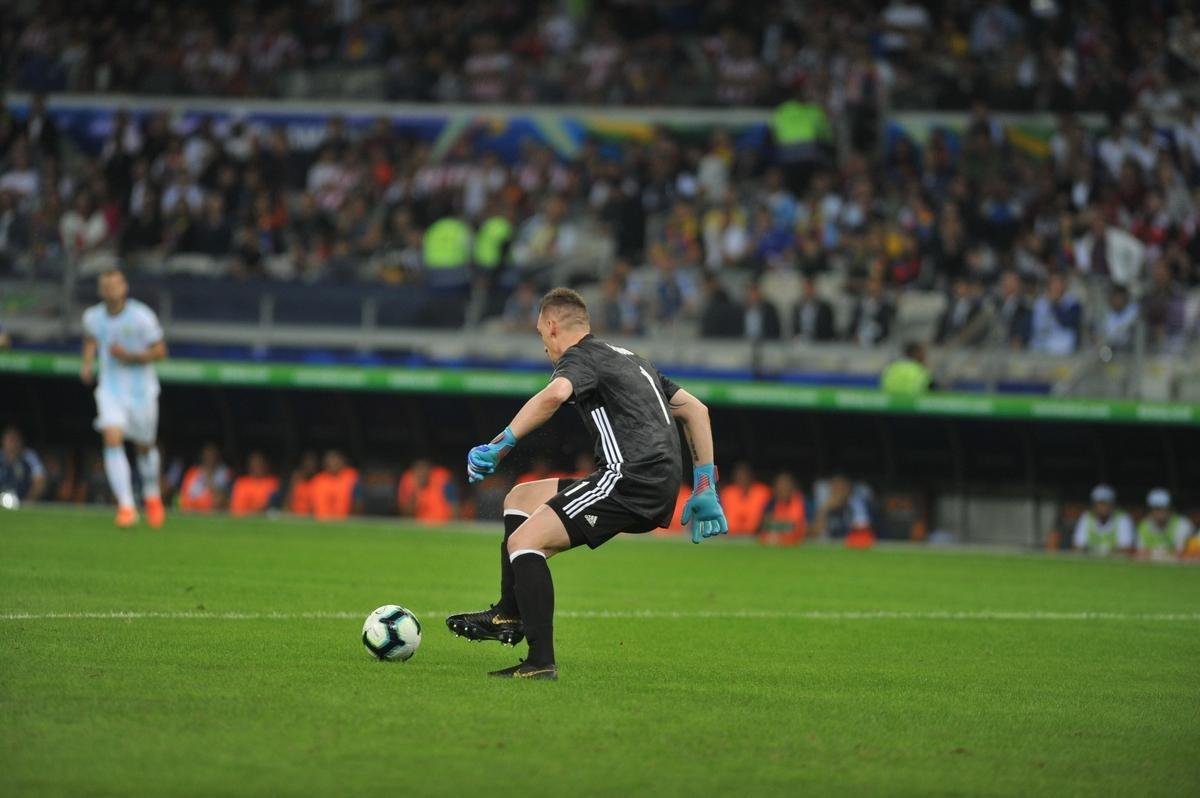 Fotos do duelo entre Argentina e Paraguai, no Mineiro, pela Copa Amrica