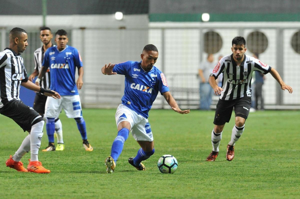 Imagens do clssico entre Atltico e Cruzeiro pela Supercopa Sub-20