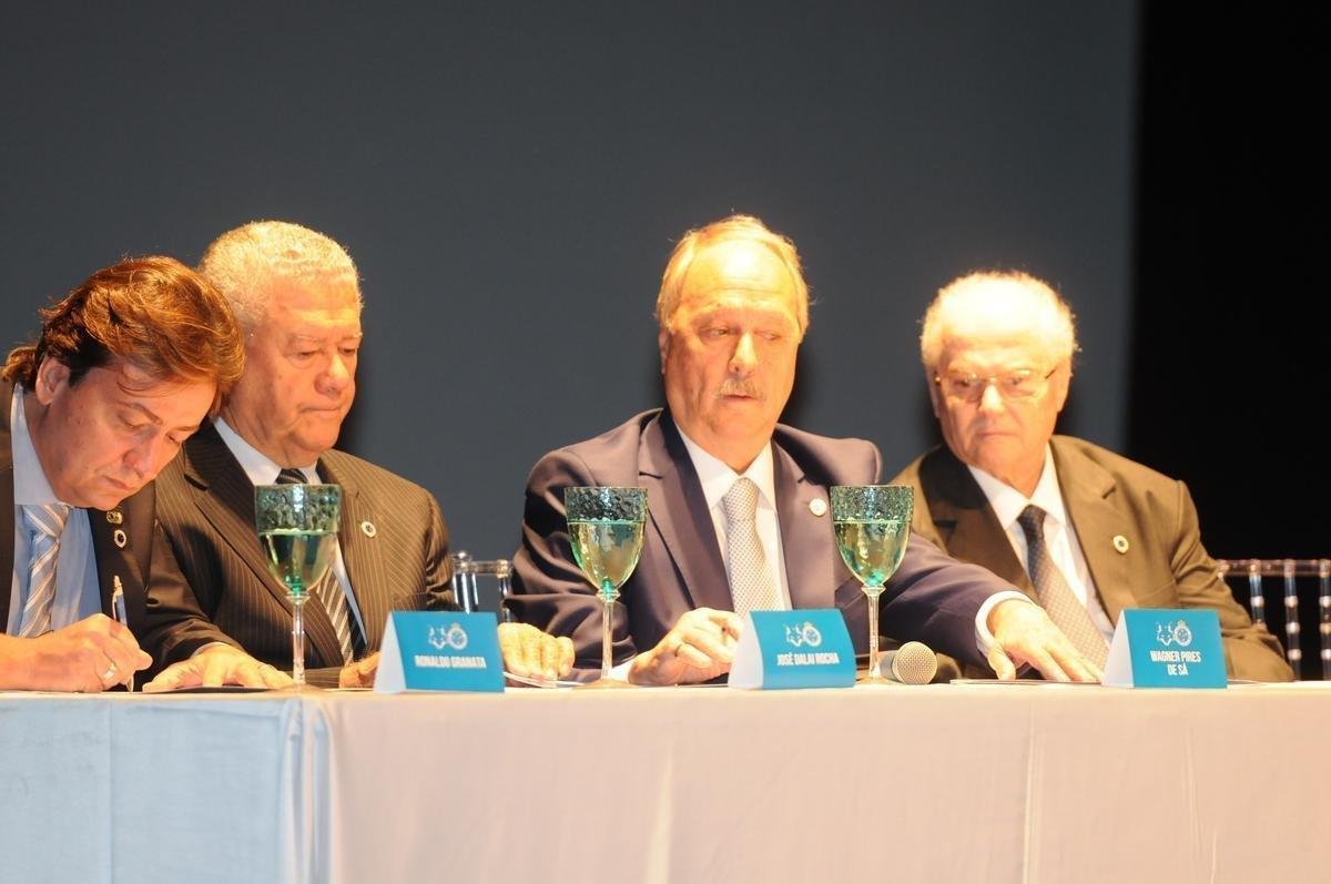 Posse do novo presidente do Cruzeiro, Wagner Pires de S, no Cine Teatro Brasil, em Belo Horizonte