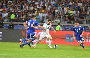 Fotos do empate por 1 a 1 entre Argentina e Paraguai, no Mineiro, pela Copa Amrica