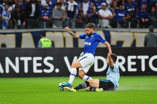 Imagens do jogo entre Cruzeiro e Grmio, pela 8 rodada do Campeonato Brasileiro, no Mineiro