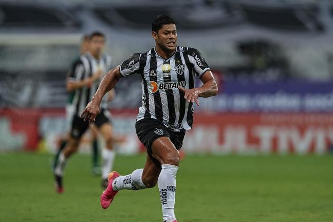 Hulk - Atacante virou dolo, segue no Atltico e ser titular novamente contra o Amrica