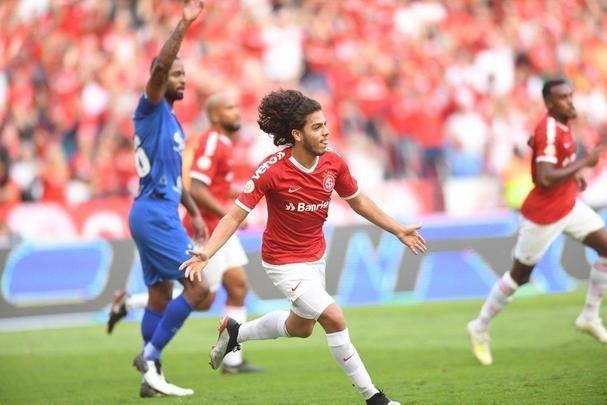 Fotos da vitria do Internacional por 3 a 1 sobre o Cruzeiro, no Beira-Rio, pelo Brasileiro