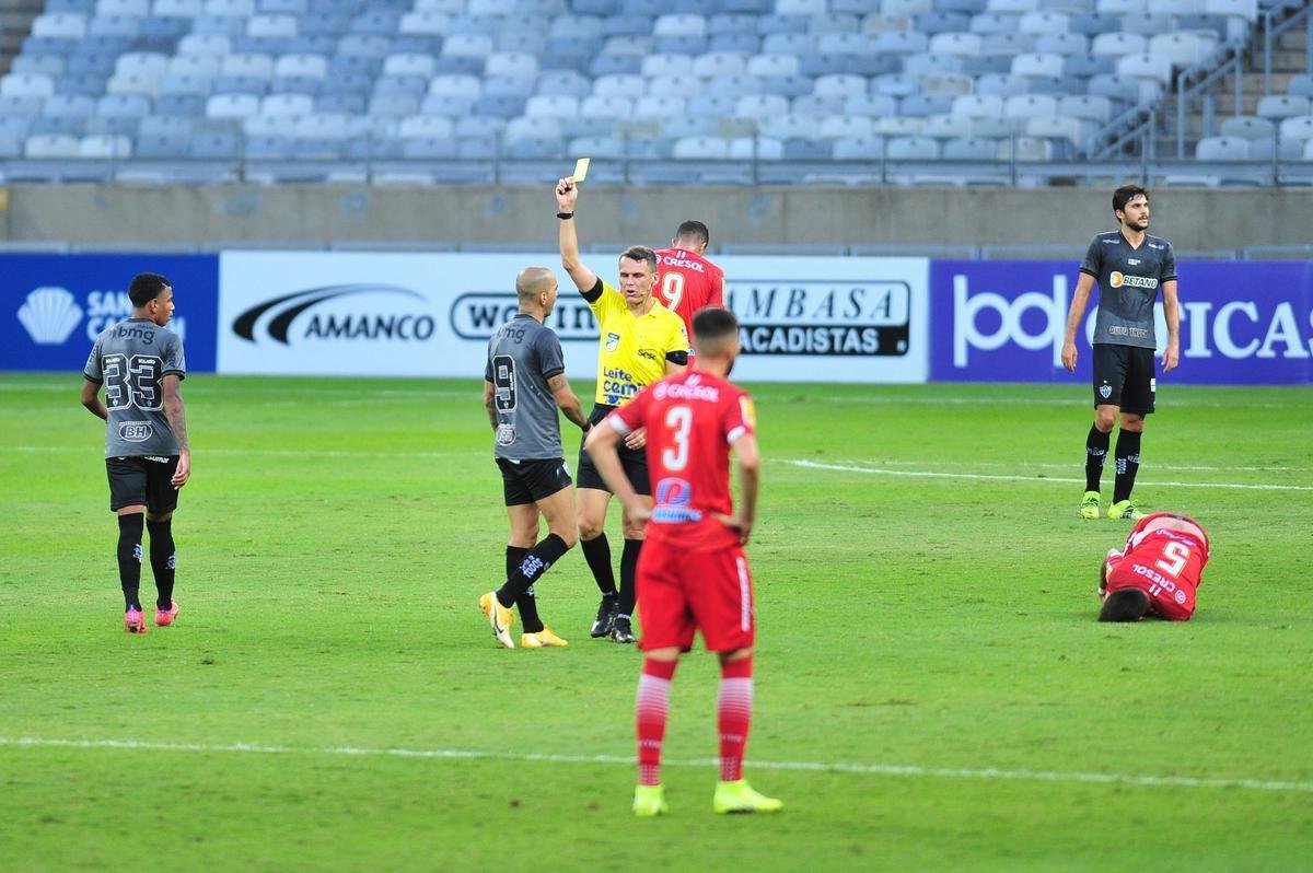 Fotos do jogo entre Atltico e Tombense, neste sbado, pela semifinal do Campeonato Mineiro
