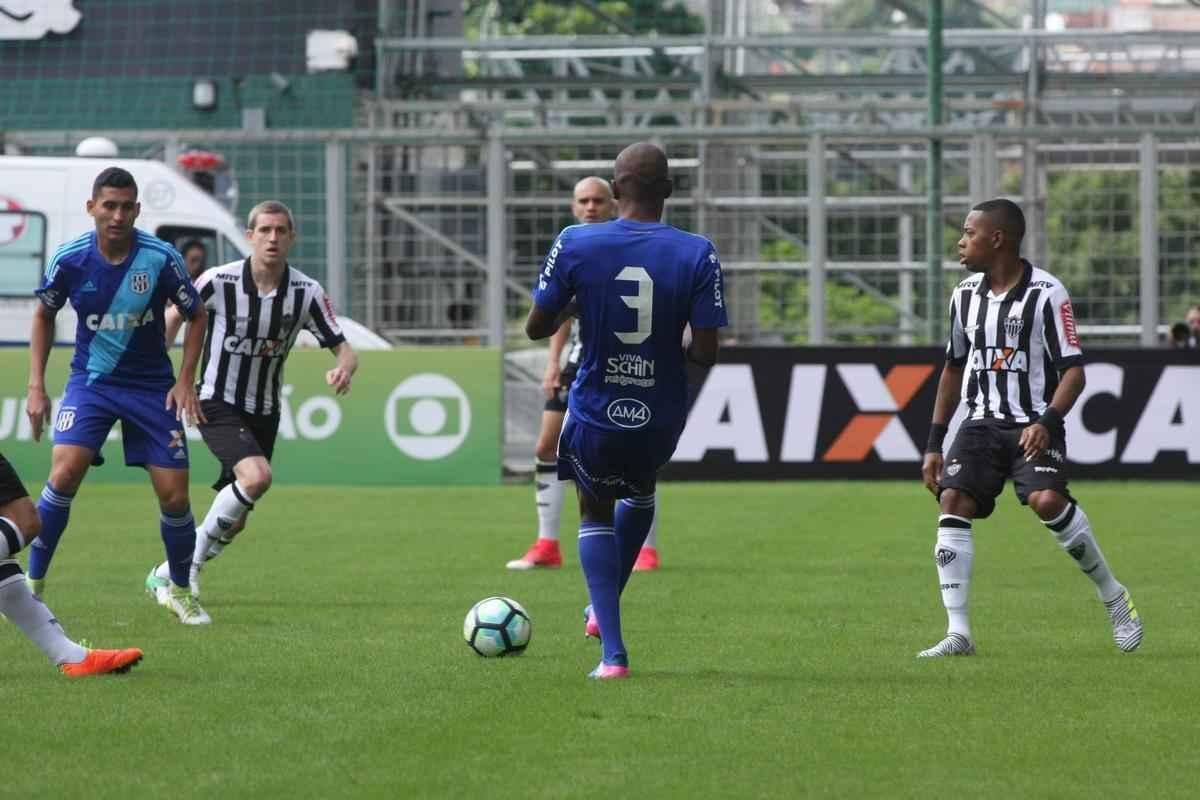 Imagens de Atltico x Ponte Preta, no Independncia