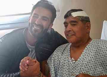 Ídolo argentino deixou clínica e fará reabilitação em sua residência