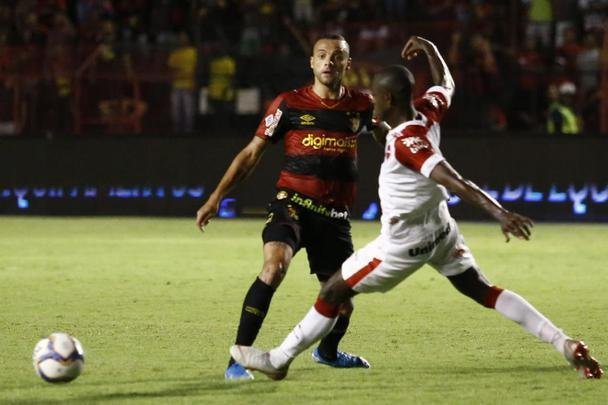 Sport e Vila Nova empataram, em 0 a 0, neste domingo, na Ilha do Retiro