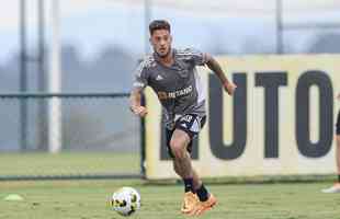 Guga - Lateral-direito foi vendido ao Fluminense.