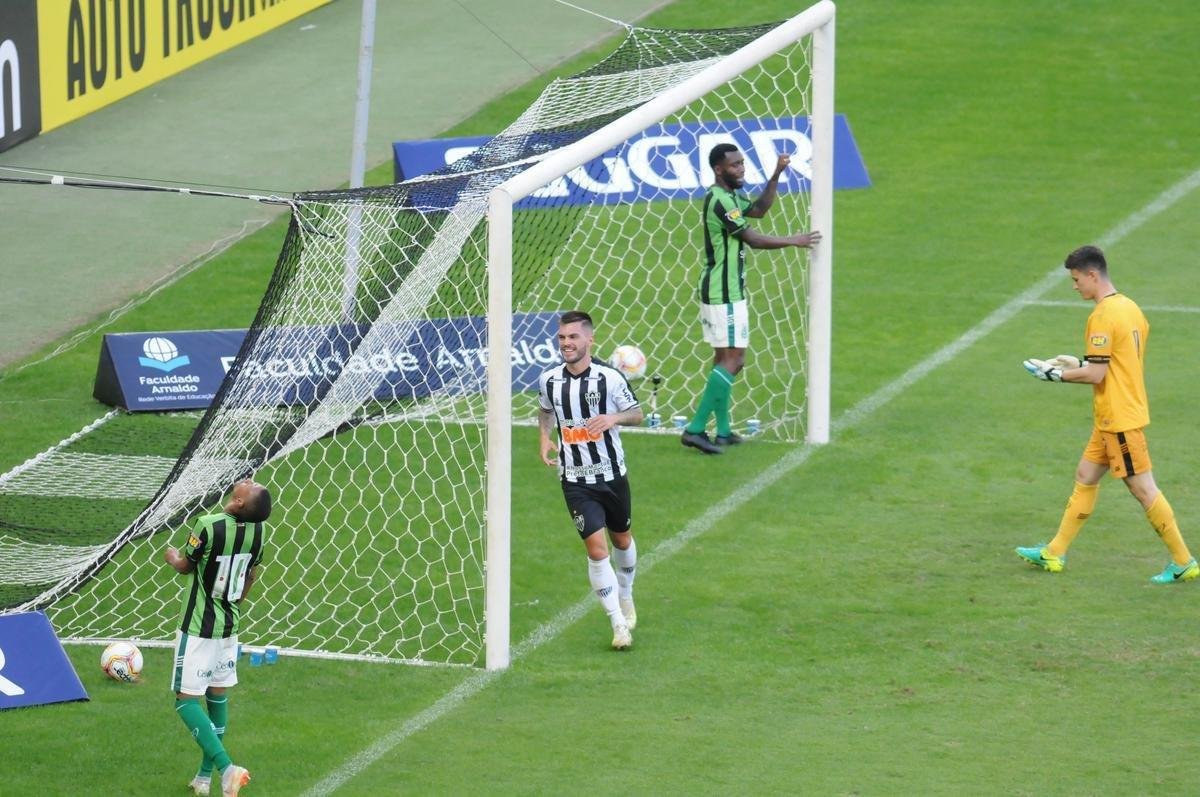 Fotos do clssico entre Atltico e Amrica neste domingo, no Mineiro, pela semifinal do Campeonato Mineiro