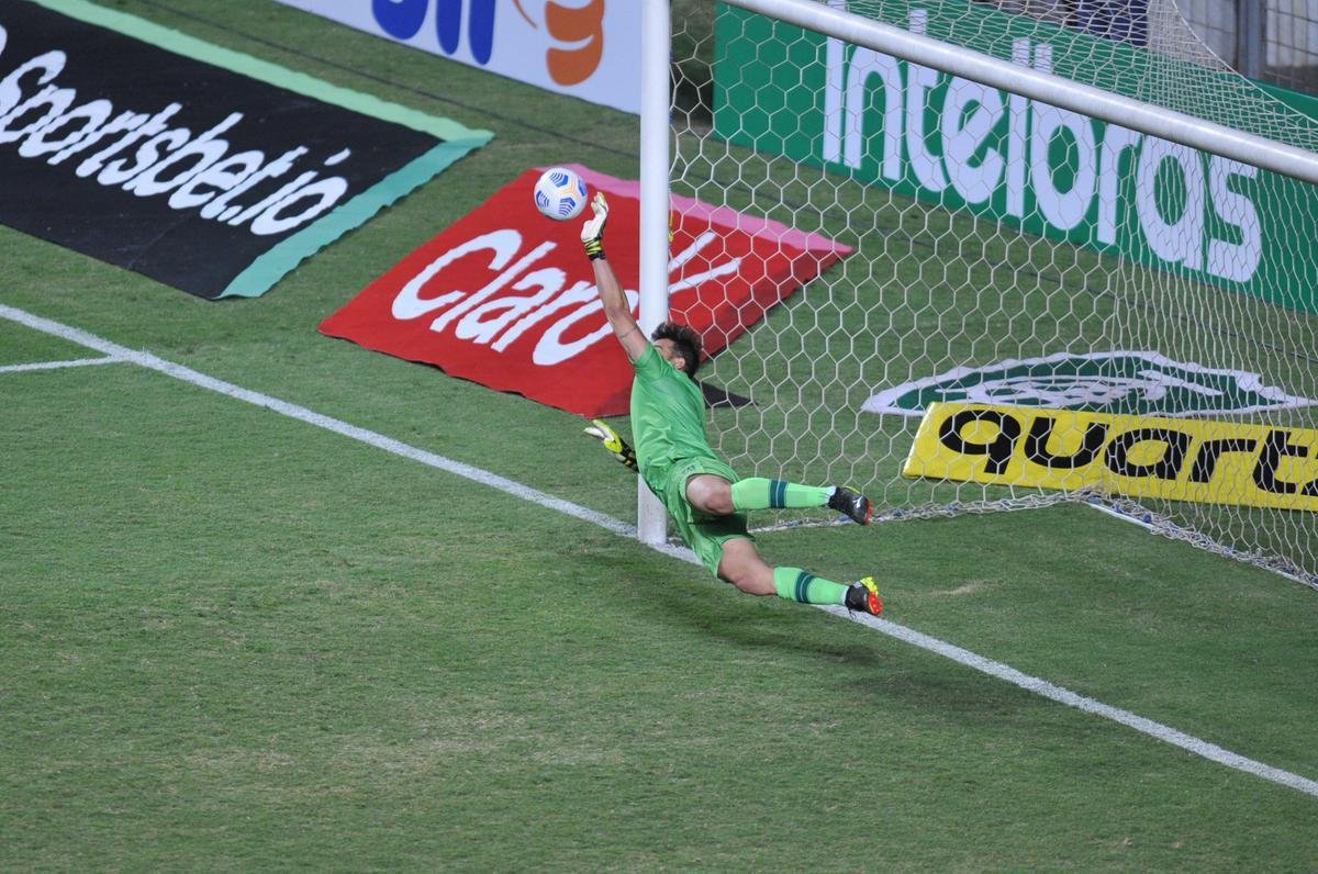 Depois de empate por 1 a 1 no tempo normal, Amrica derrotou Ferrovirio por 3 a 2 nos pnaltis e avanou  terceira fase da Copa do Brasil