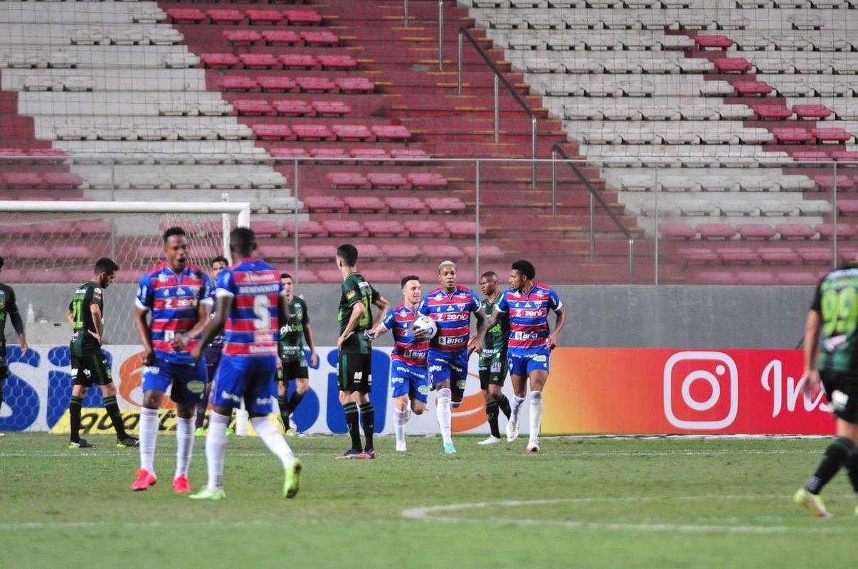 Fotos da vitria do Amrica sobre o Fortaleza, por 2 a 1, no Independncia, pela 29 rodada da Srie A do Campeonato Brasileiro