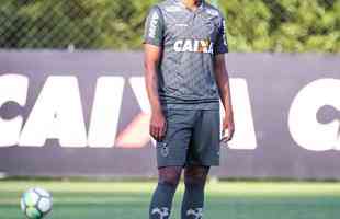 Alerrandro, atacante, ainda no jogou no Campeonato Brasileiro de 2018