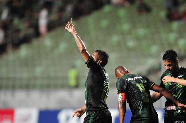 Amrica e Democrata-GV se enfrentaram no Independncia pela 2 rodada do Campeonato Mineiro