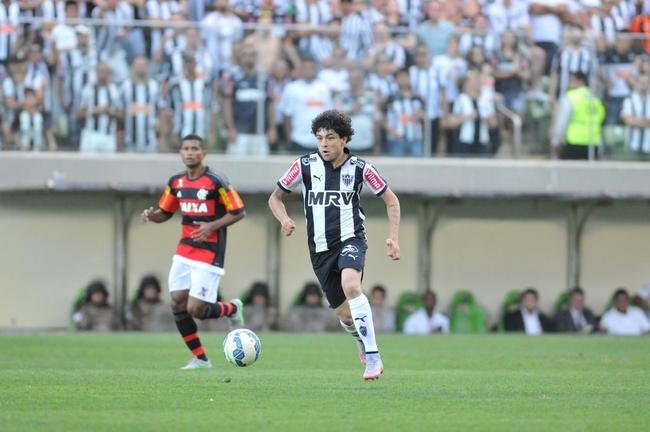 Imagens do segundo tempo da partida no Independ�ncia, que teve at� intervalo t�cnico por conta do calor