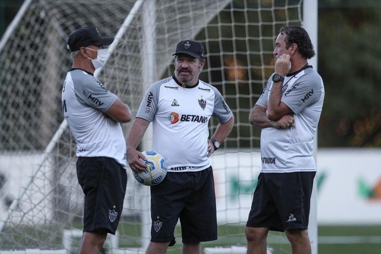 Fotos do primeiro treino de Diego Costa pelo Atlético