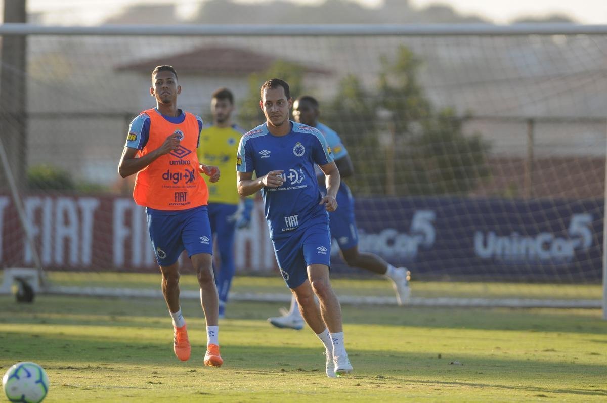 Cruzeiro se prepara para enfrentar o Fluminense, nesta quarta, s 19h15, no Mineiro