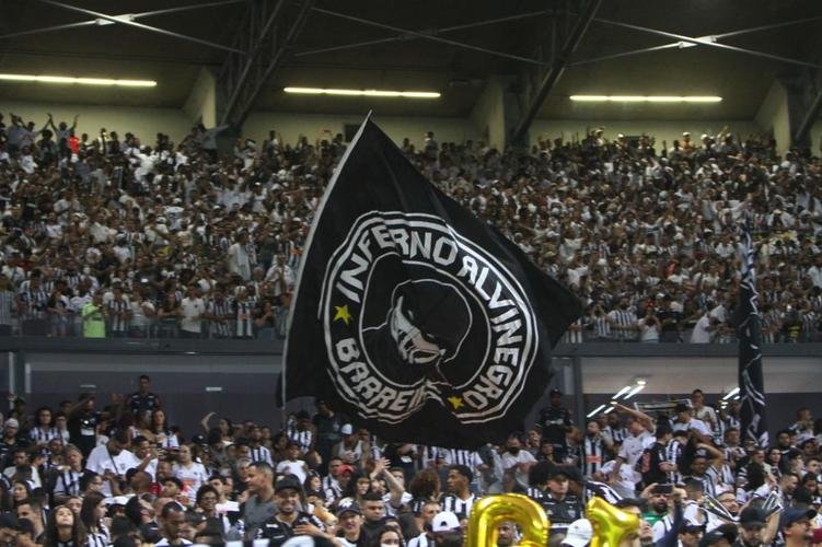 Fotos da torcida do Atltico no Mineiro durante a partida contra o Juventude pela 34 rodada do Campeonato Brasileiro