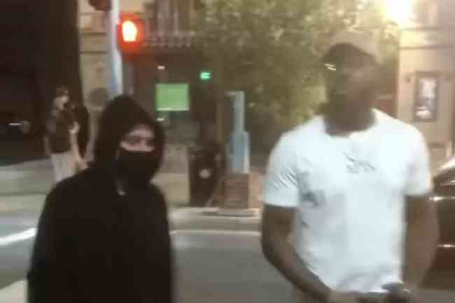 Jon Jones foi s ruas para tomar sprays de pichadores em Albuquerque