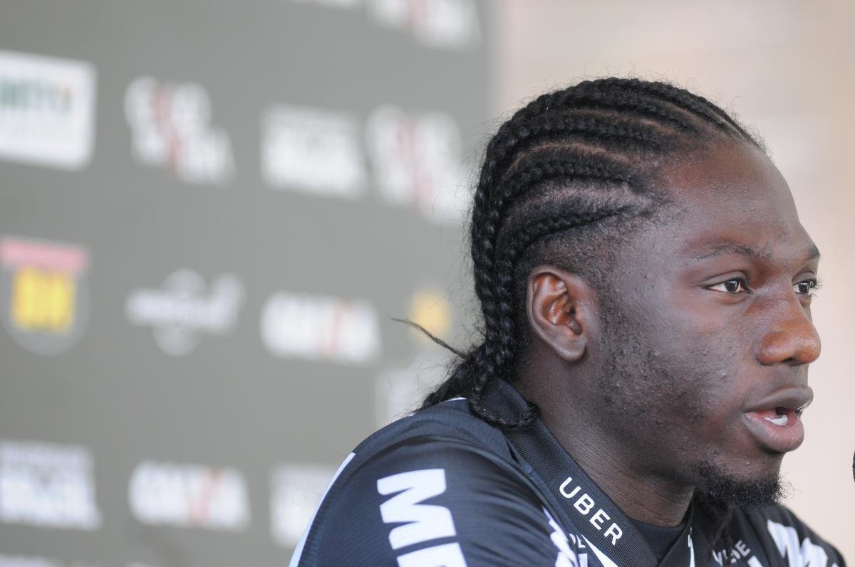 Meia-atacante estava no Junior Barranquilla e assinou contrato com o Atltico at junho de 2023