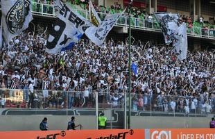 Torcedores do Atltico no clssico 500 contra o Cruzeiro, no Independncia, pelo Brasileiro