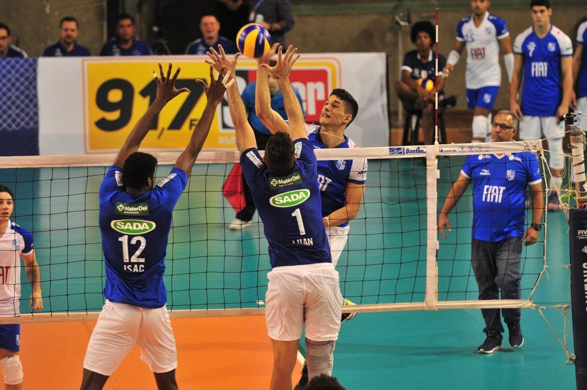 Final no Ginsio do Riacho foi marcada por muito equilbrio, mas prevaleceu maior qualidade do Cruzeiro