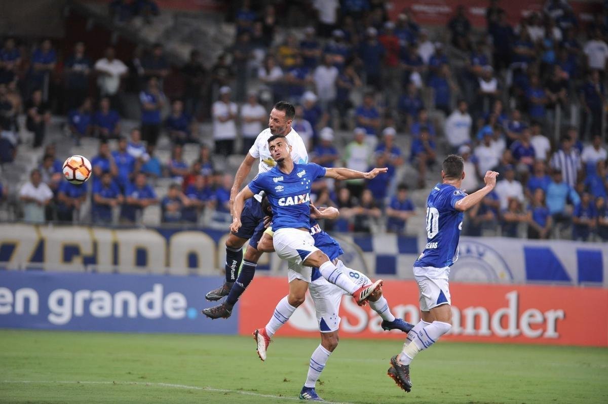 Fotos do primeiro tempo de Cruzeiro x La U, no Mineiro, pela Copa Libertadores