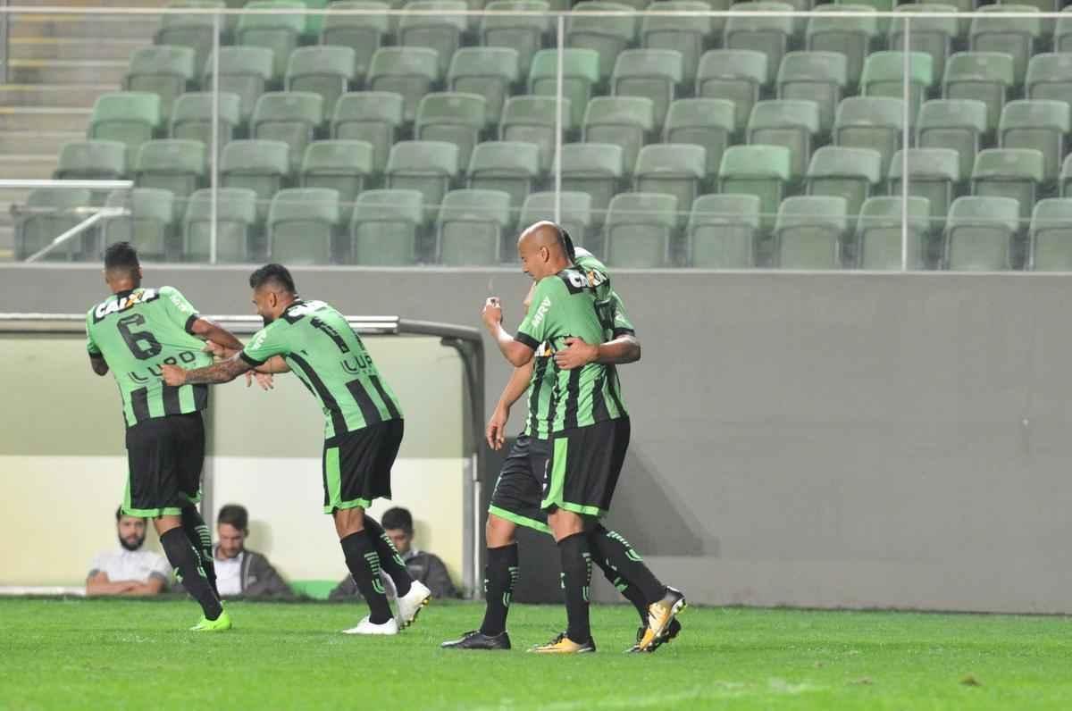 Amrica e Nutico se enfrentaram, no Independncia, pela 20 rodada da Srie B do Brasileiro