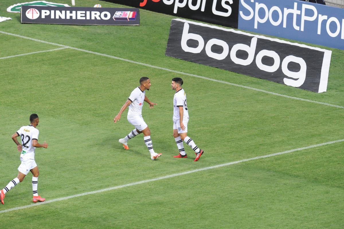 Fotos do jogo entre Amrica e Figueirense, pela Srie B