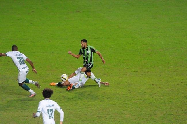 Amrica e Gois se enfrentaram no Independncia, pela 15 rodada da Srie A do Campeonato Brasileiro