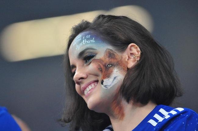 Festa da torcida do Cruzeiro no Mineiro diante do Vasco pela Srie B