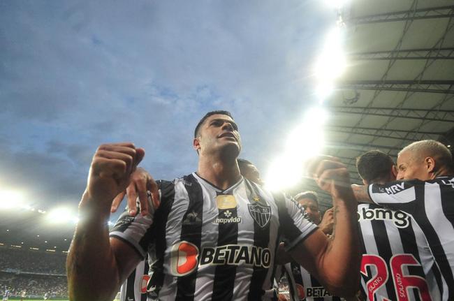 Galo venceu Cruzeiro com gols de Hulk (2) e Nacho. Edu descontou para a Raposa